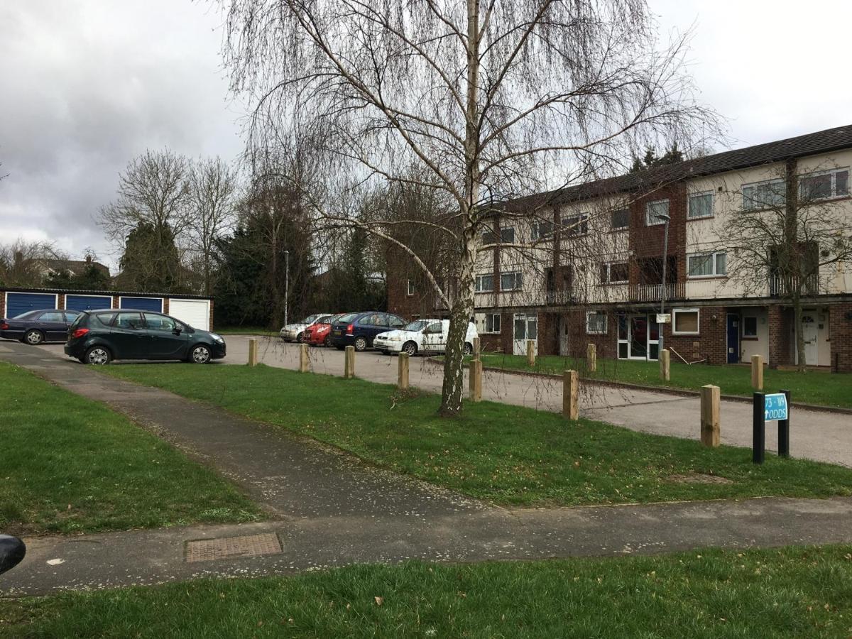 Spacious Ground Floor Studio Flat - Easy Access To Stansted Airport, London And Cambridge Bishop's Stortford Exterior foto